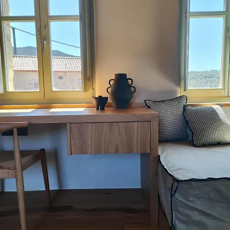 Ruga Of Homes * Vamvakou